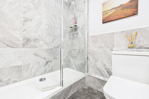 2 bedroom apartment for sale, Pittville Circus Road, Cheltenham, Gloucestershire, GL52