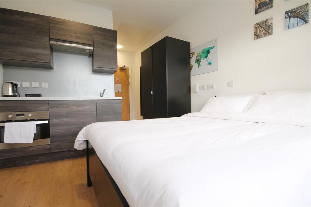Apartment in Newcastle upon Tyne, Haymarket, Tyne and Wear - View 2