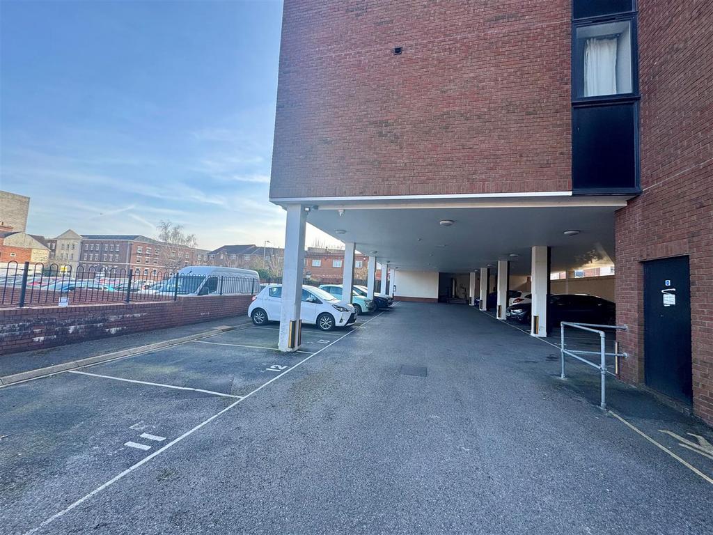 Car park.jpg