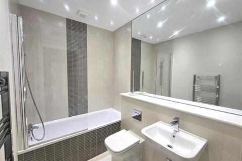 undefined, Birchett Road, Aldershot GU11