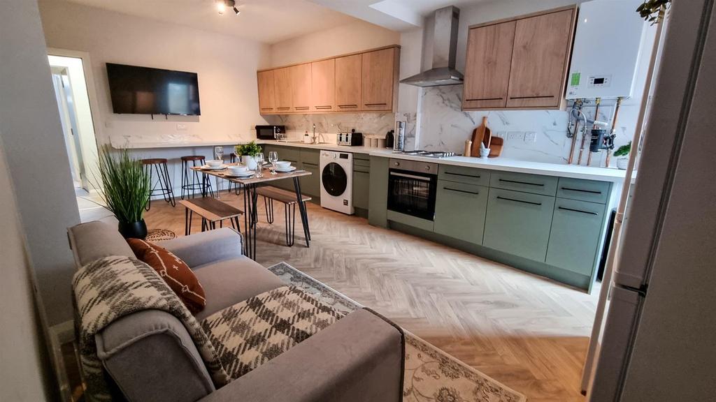 Whats App Image 2024-02-20 at 10.40.52 (1).jpeg