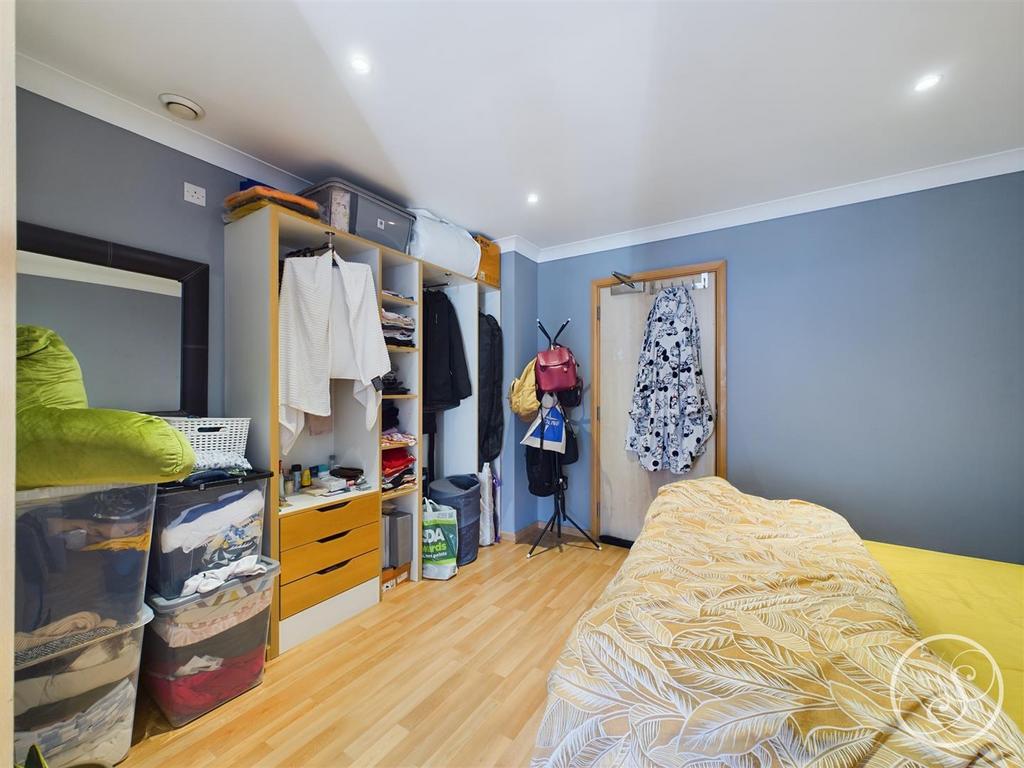 Bed 1