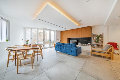 undefined, Lycett Place, Hammersmith And Fulham, W12