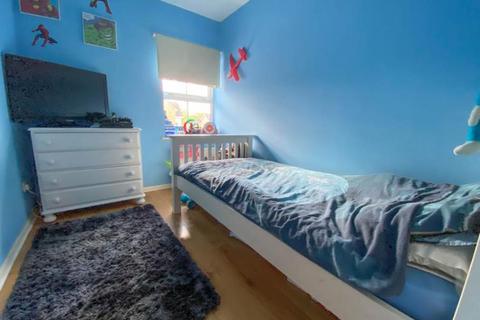 2 bedroom flat to rent, Osprey Road, Waltham Abbey, EN9