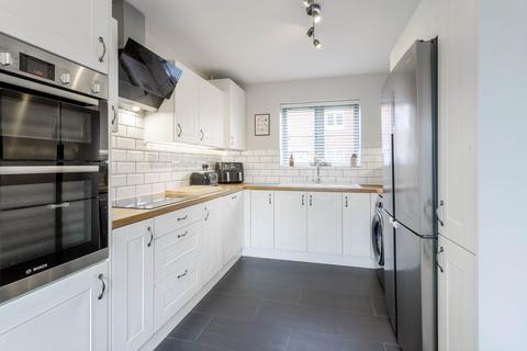 3 bedroom semi-detached house for sale, Fair Isle View, Milton Keynes MK14