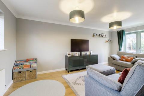 3 bedroom semi-detached house for sale, Fair Isle View, Milton Keynes MK14