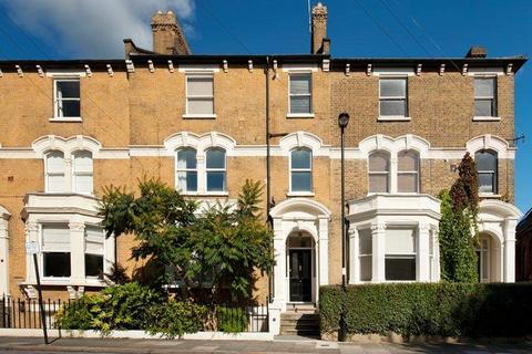 Vicars Moor Lane, London N21