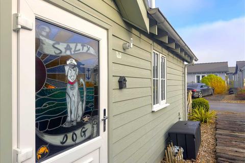2 bedroom bungalow for sale, 'Salty Dog', Blue Anchor Road, The Bay
