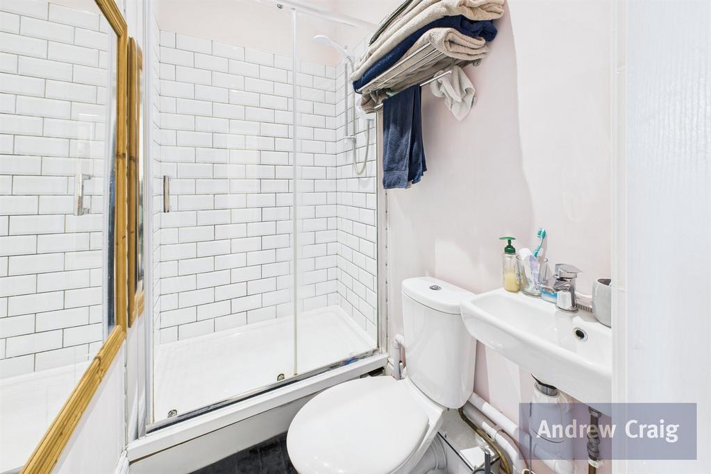 En Suite Shower