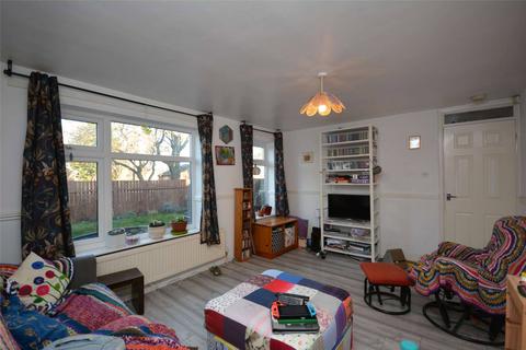 4 bedroom terraced house for sale, Cow Close Road, Leeds, West Yorkshire