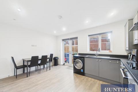 3 bedroom semi-detached house for sale, Allerston Croft, Bridlington