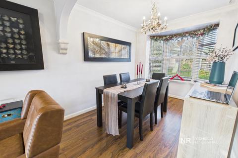 3 bedroom end of terrace house for sale, Coppard Gardens, Chessington, Surrey, KT9