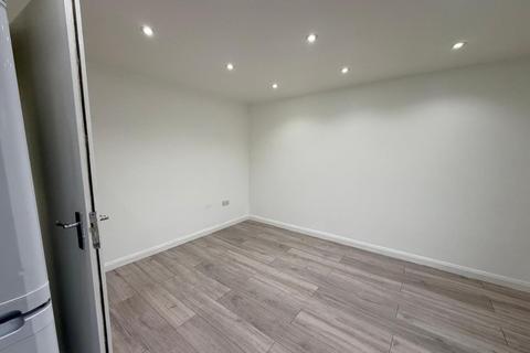 undefined, Ribchester Avenue, Perivale UB6
