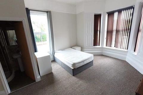 10 bedroom terraced house to rent, Mauldeth Road, Manchester