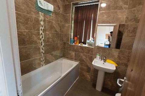 10 bedroom terraced house to rent, Mauldeth Road, Manchester