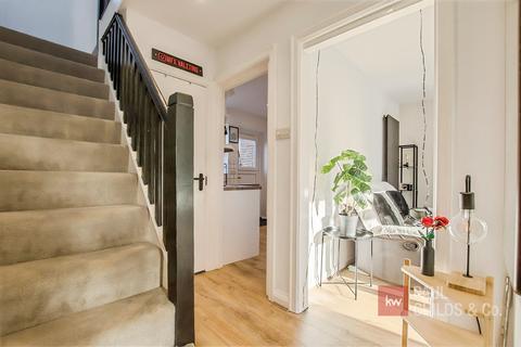 2 bedroom terraced house for sale, Modbury Gardens, Reading, RG2