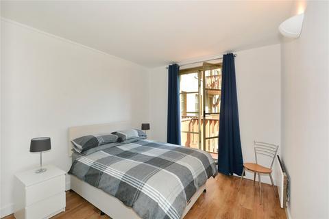 undefined, The Circle, Queen Elizabeth Street, London