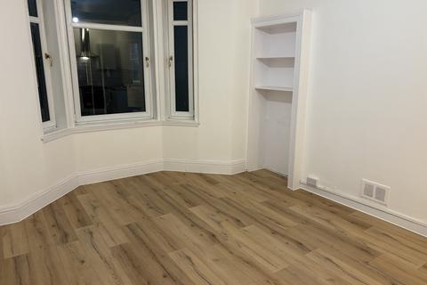 1 bedroom flat to rent, 10 New Street, Fla 3/3, Paisley, Renfrewshire PA1 1XY