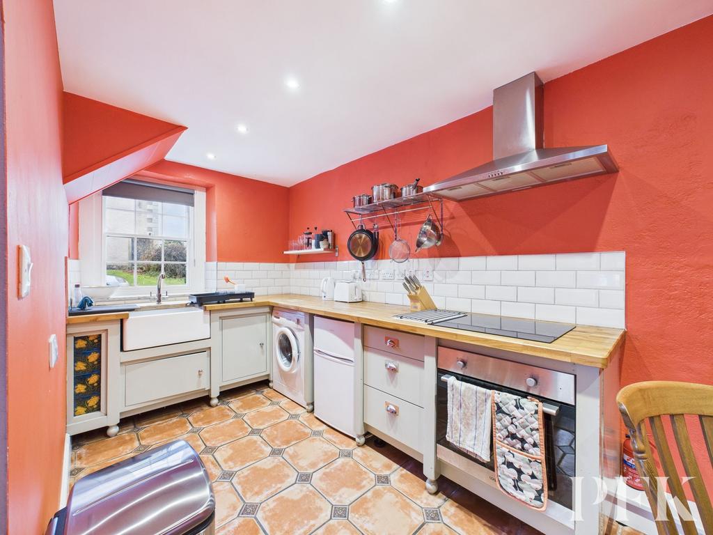Kitchen / Dining