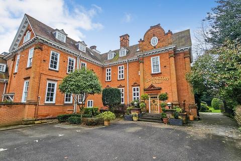 3 bedroom end of terrace house to rent, Edwalton Hall Mews, Village Street, Edwalton, Nottingham, NG12 4HF