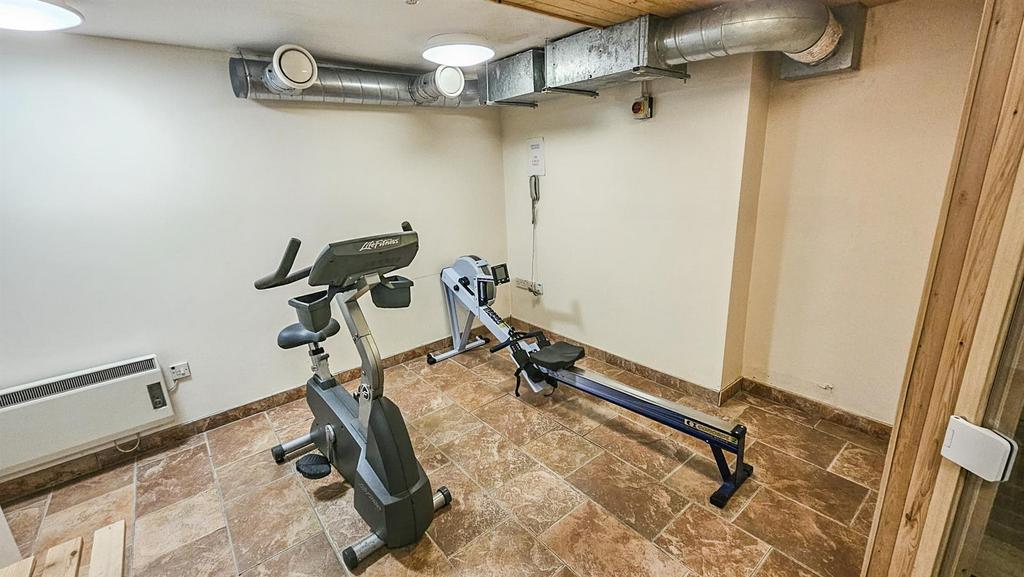 Building gym