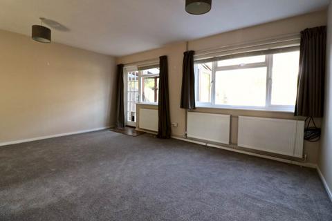 3 bedroom terraced house to rent, Scotsdowne Road, Trumpington, CB2