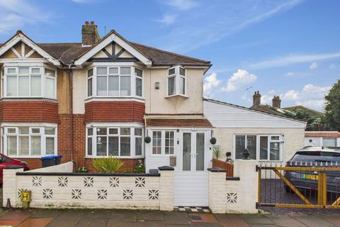 4 bedroom semi-detached house for sale, Normandy Road, Worthing, BN14 7DX