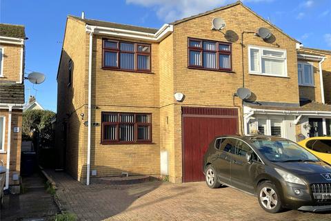 Martins Close, Stanford-le-Hope, Essex, SS17