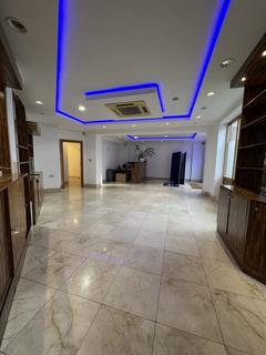 Retail property (high street) to rent, 6a Station Road Epping CM16 4HA
