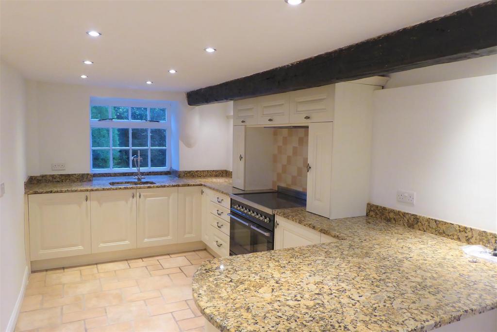 Dining kitchen