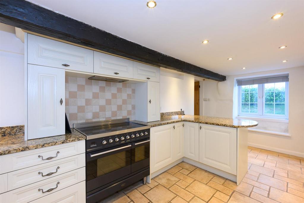 Dining kitchen