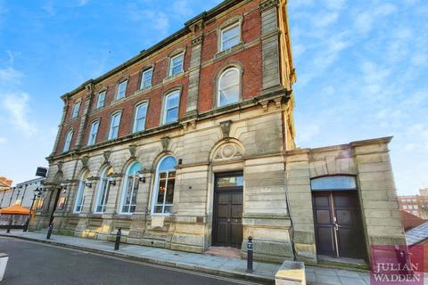 2 bedroom flat for sale - Bank Chambers, St. Petersgate, Stockport, SK1