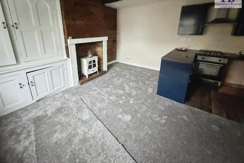 2 bedroom end of terrace house to rent, West Street, Shelf, Halifax