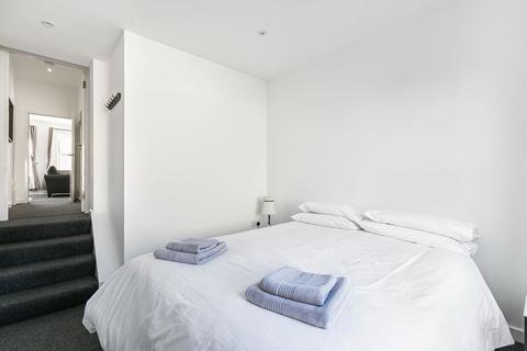undefined, Highgate Hill, London N19