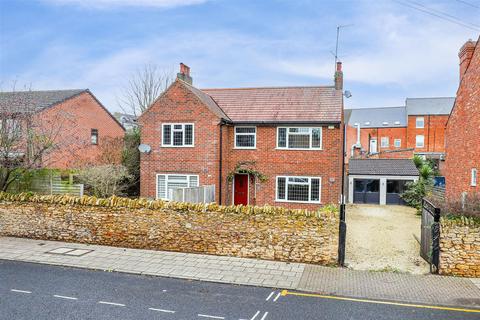 Ogle Street, Hucknall NG15