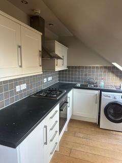 2 bedroom flat to rent, Cromer Road, Bristol BS5