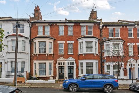 Garfield Road, London, SW11