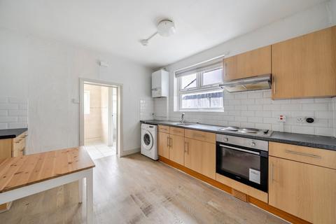 undefined, Garfield Road, London, SW11