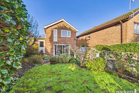 undefined, Sylvanus, Berkshire RG12