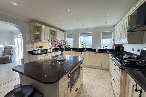 4 bedroom detached house for sale, Rhosmeirch, Llangefni, Anglesey, LL77