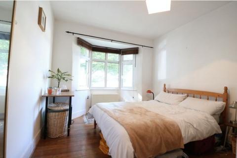 undefined, Bishops Close, London, Greater London, E17