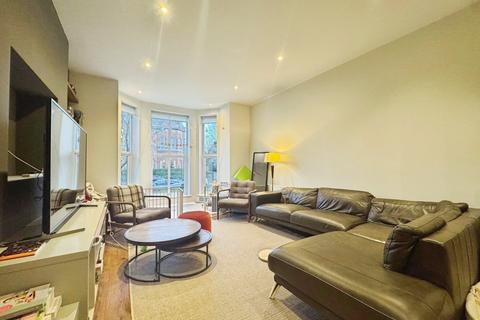 3 bedroom flat to rent, The Beeches, Didsbury, Manchester, M20