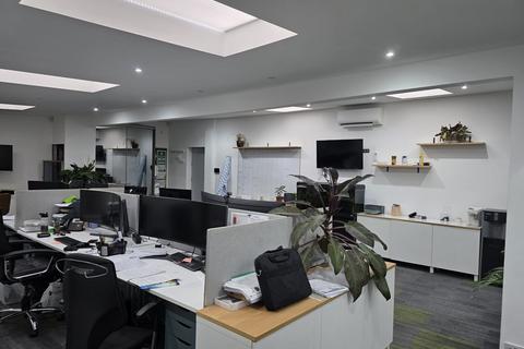 Office to rent, 2A Fortis Green London N2 9EL