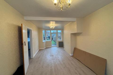 3 bedroom semi-detached house to rent, Derrydown Road, Perry Barr, Birmingham