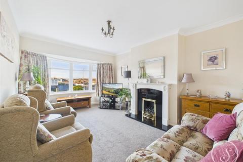 2 bedroom semi-detached bungalow for sale, Lulworth Avenue, Leeds