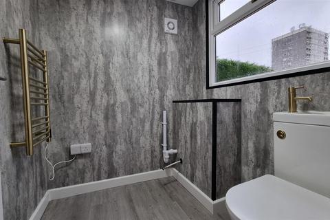 undefined, Shrewton Avenue, Druids Heath