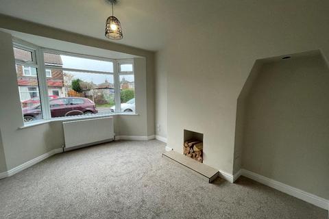 3 bedroom end of terrace house for sale, Kirkham Drive, HULL, HU5 2BT
