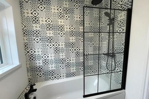 3 bedroom end of terrace house for sale, Kirkham Drive, HULL, HU5 2BT