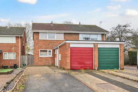 3 bedroom semi-detached house for sale, Britten Road, Basingstoke. RG22 4HR