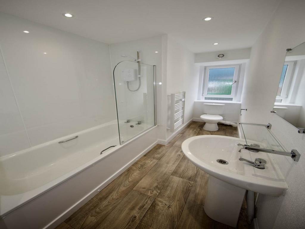 Bathroom 75